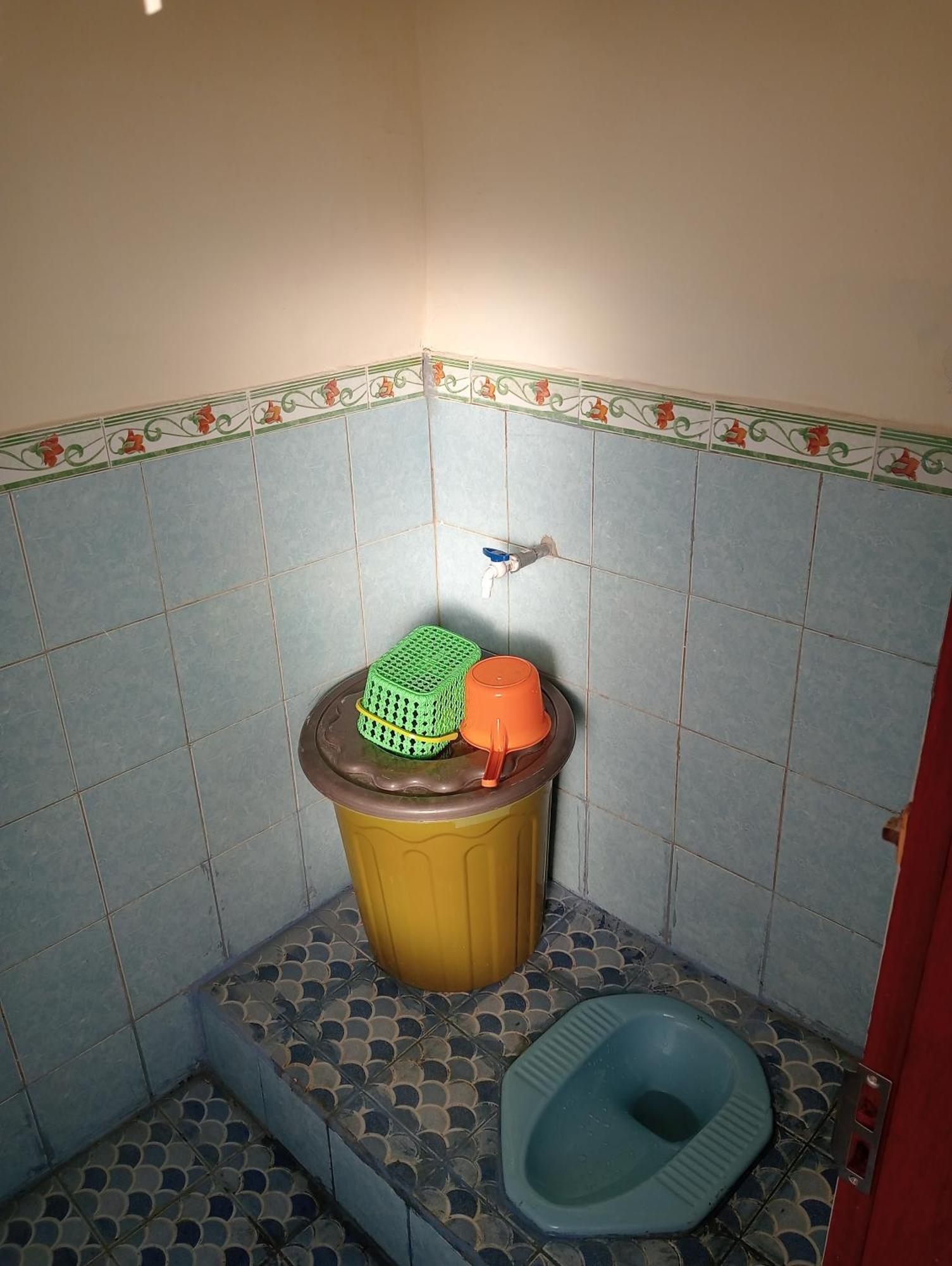 Yusilver Guest House Labuan Bajo Exterior foto